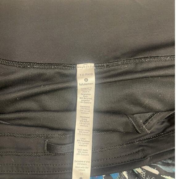 Lululemon Speed Up Short SIZE 10 *2.5" Color Crush Multi /‎ Black - Picture 3 of 8